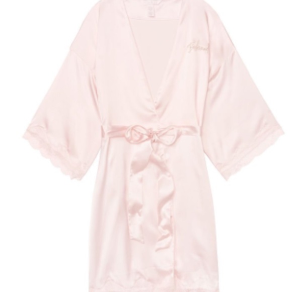 Flounce Satin Robe - Faint Pink W/"Bridesmaid" - Picture 3 of 8